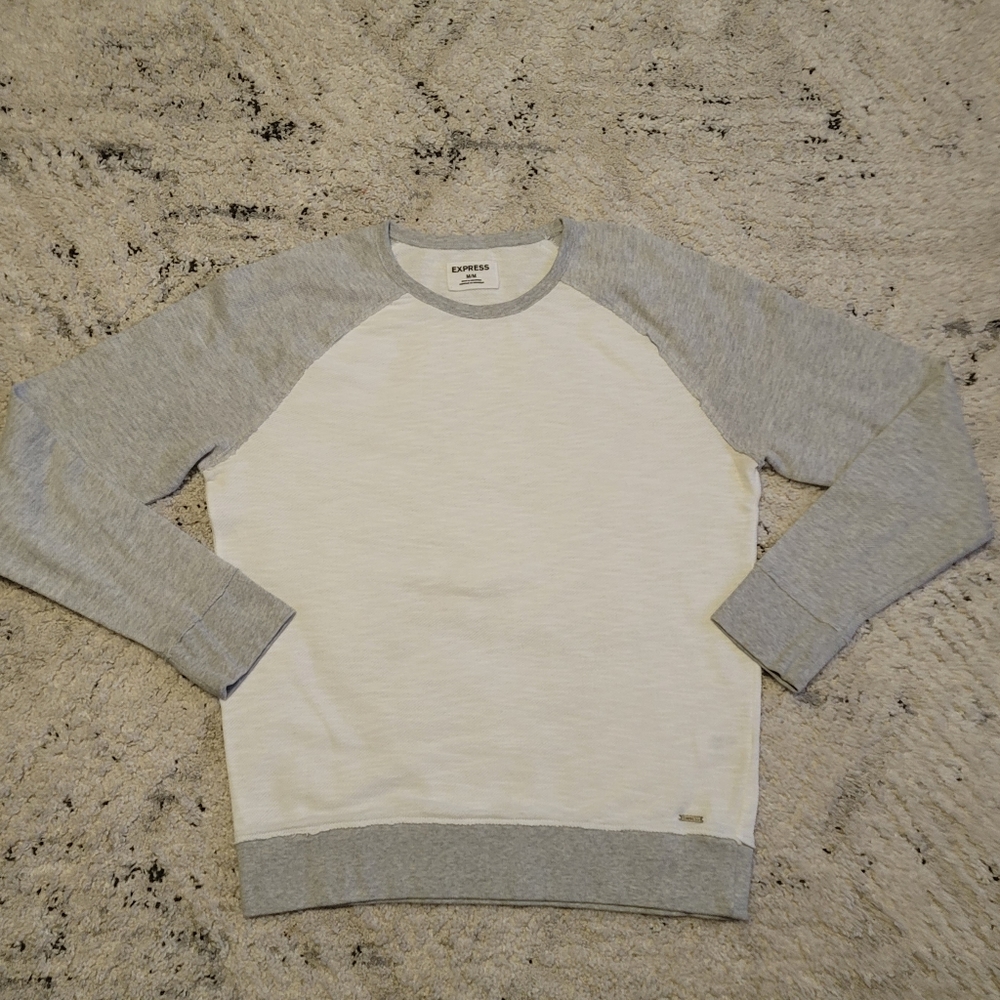 🆕️4 for 40🆕️Express Men Classic-Fit Colorblock Crewneck Sweater